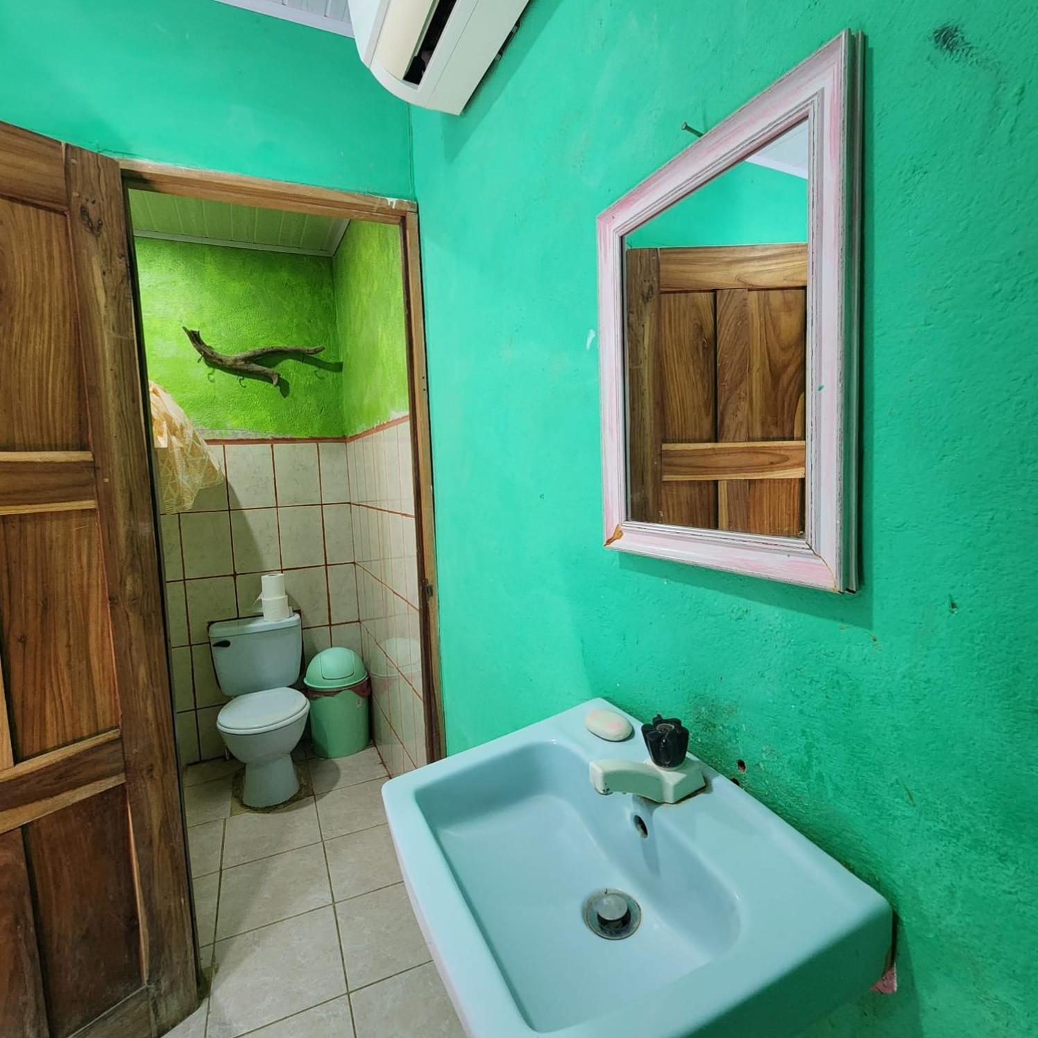 La Cascada Hostel & Restaurant Ривас Екстериор снимка